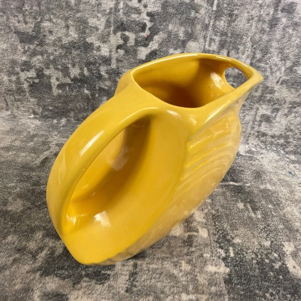 Vtg Fiesta Homer Laughlin 6" Disc Juice Pitcher Yellow Deco Ceramic Kitchencore - Picture 9 of 10